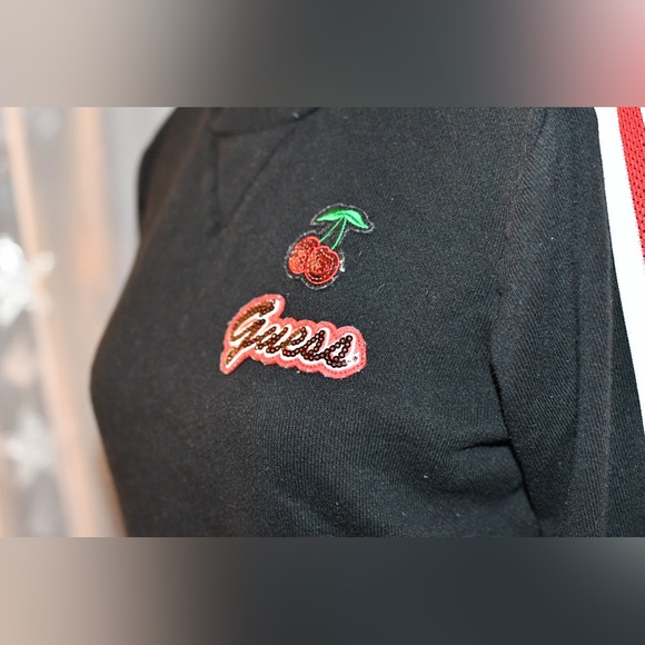 Guess Sweater - Picture 4 of 15